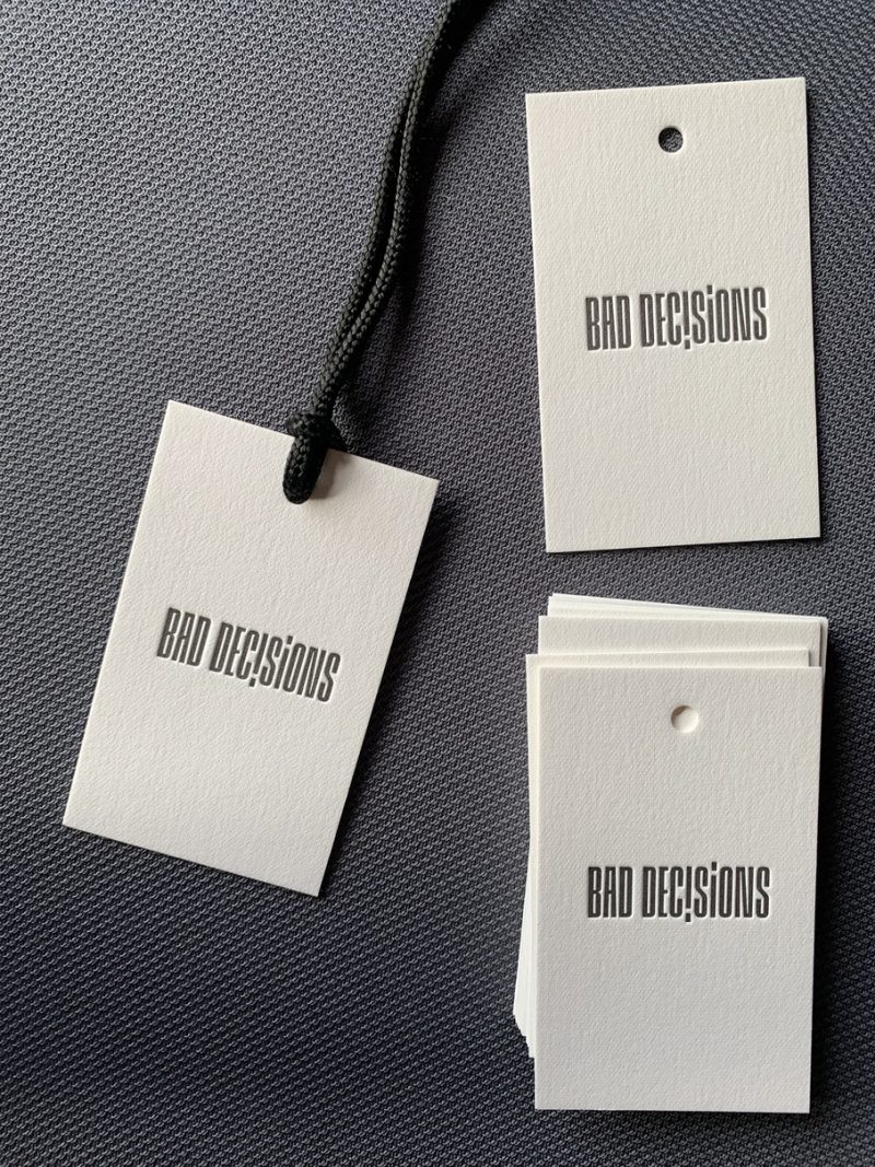 Popierine drabuziu etikete