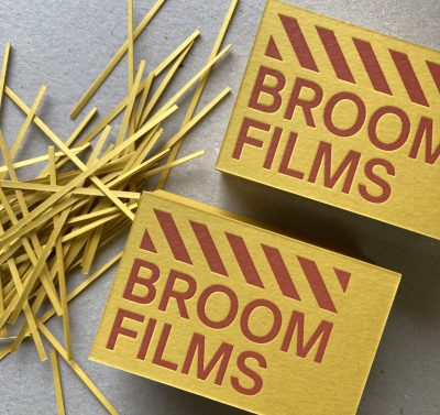 vizitines korteles geltonas popierius